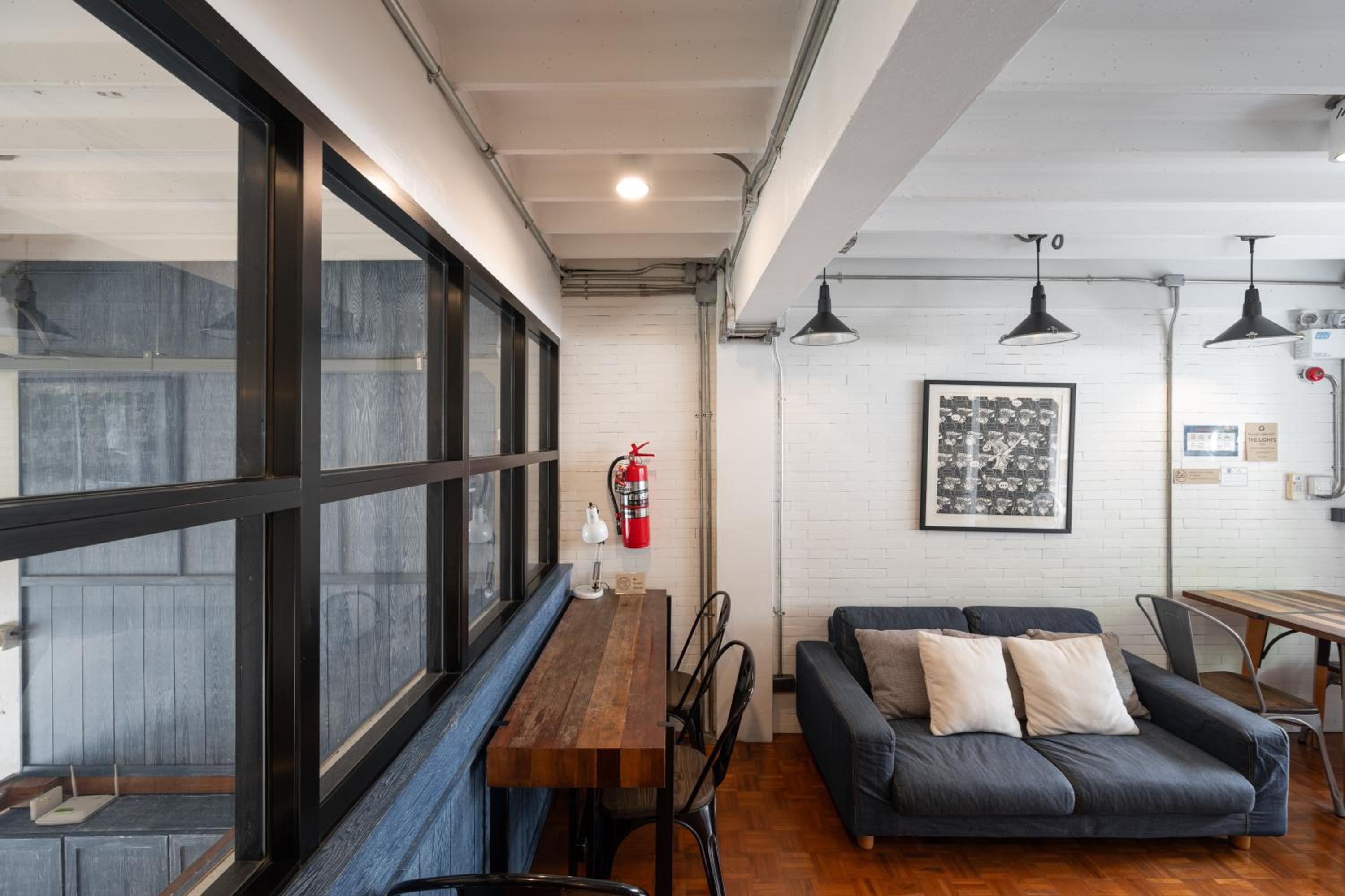 Bed Addict Hostel X Cafe 50/63