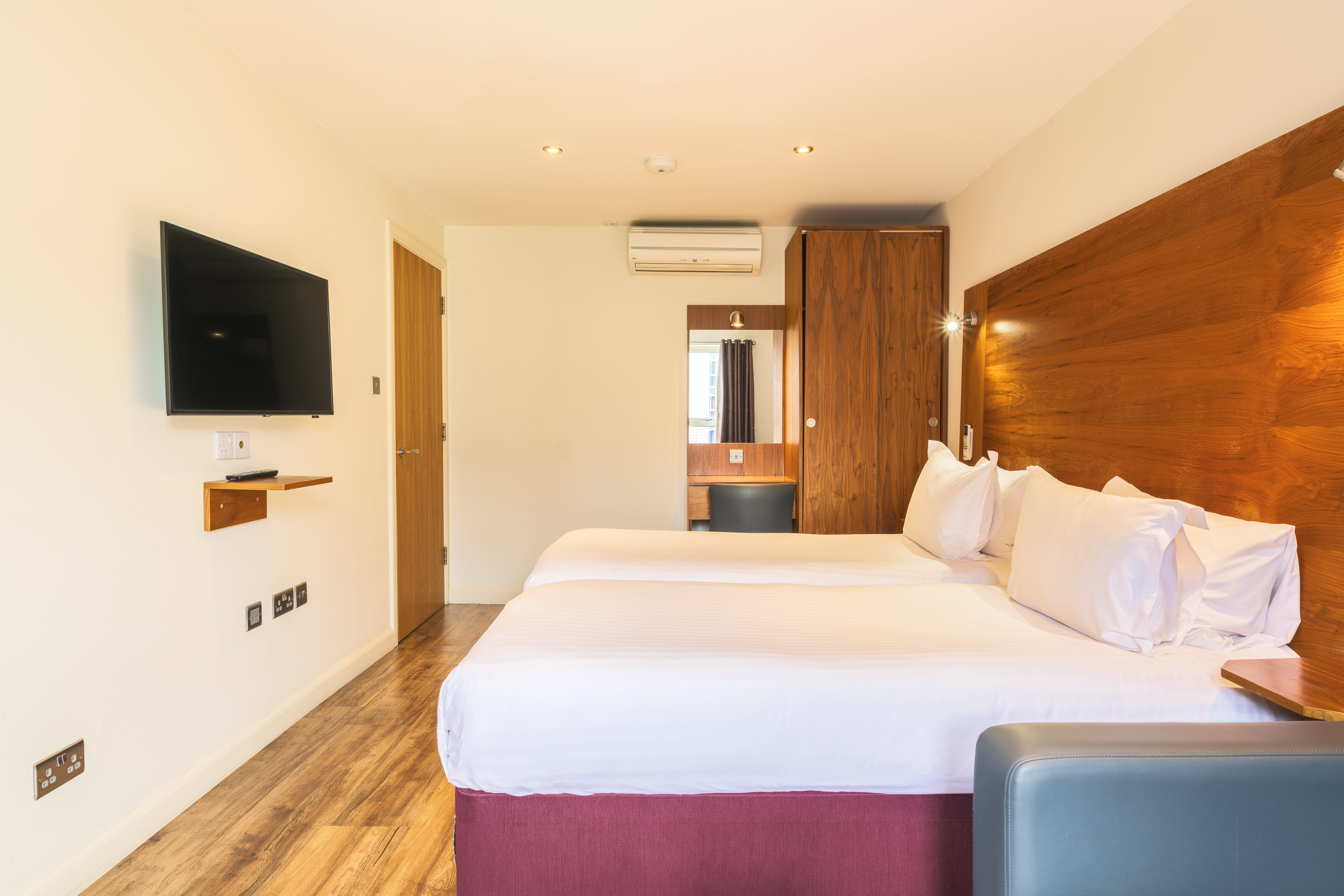 Holyrood Aparthotel 22/81
