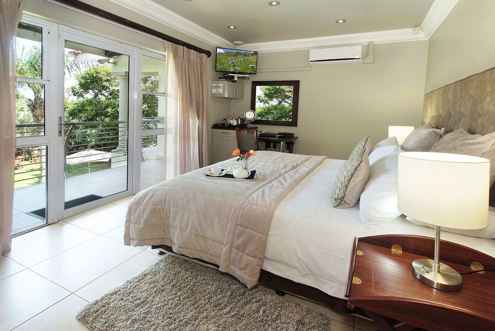 Ushaka Manor Guest House 10/37