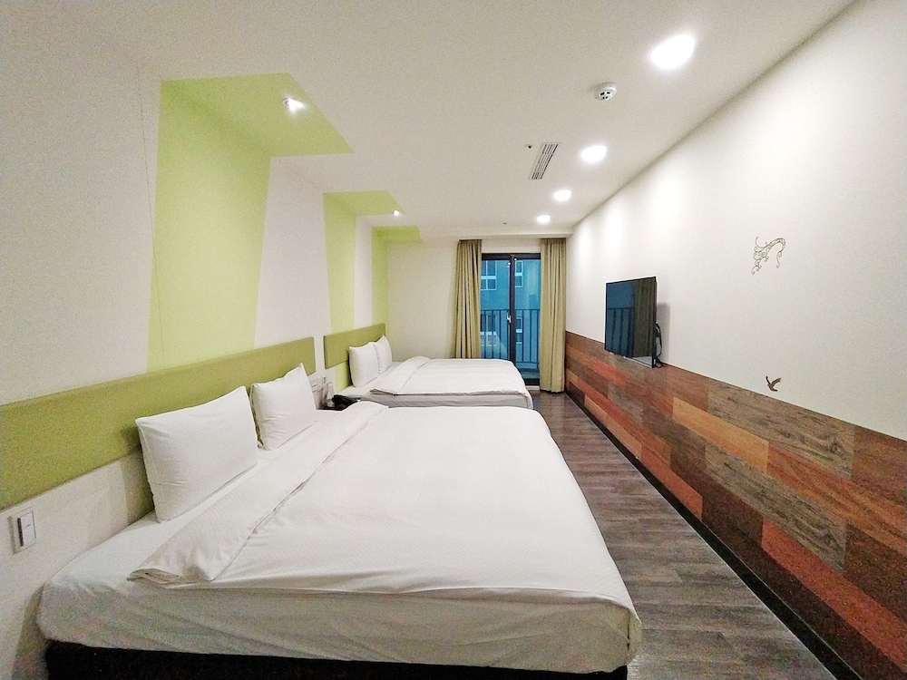 Hotel J 14/54