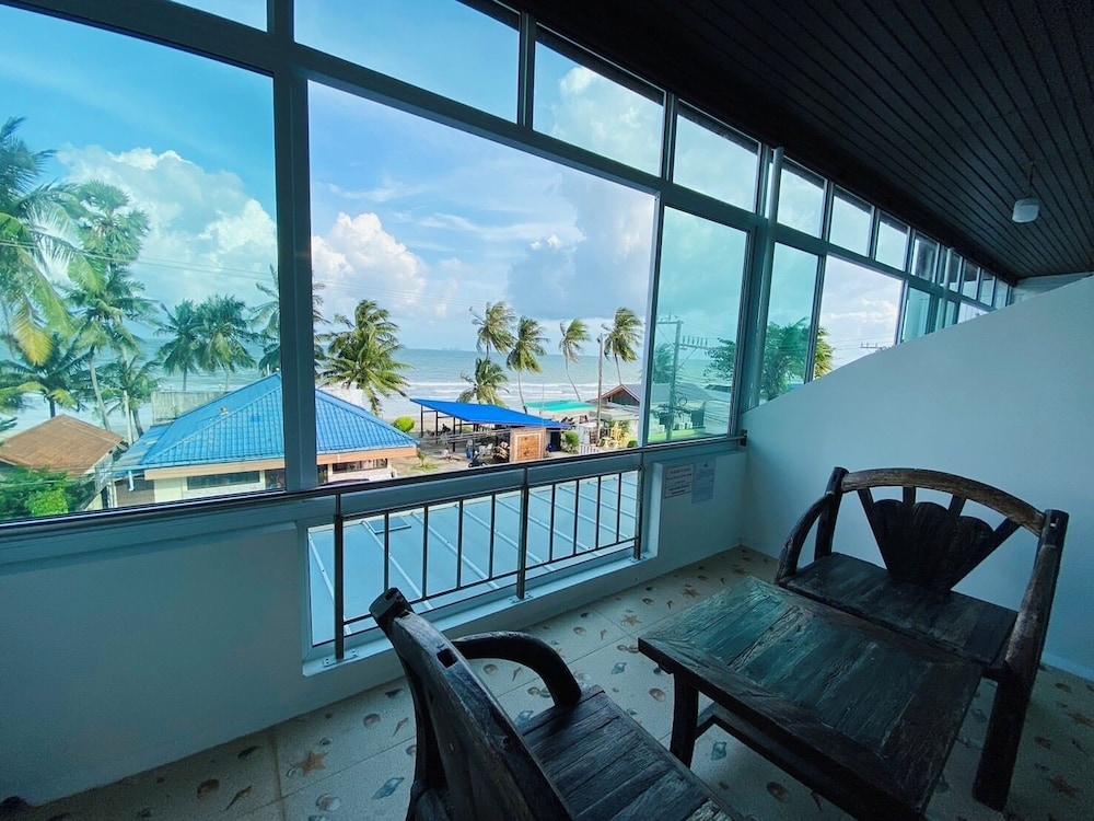 Talay Sai Hotel At Thung Wua Laen 38/76