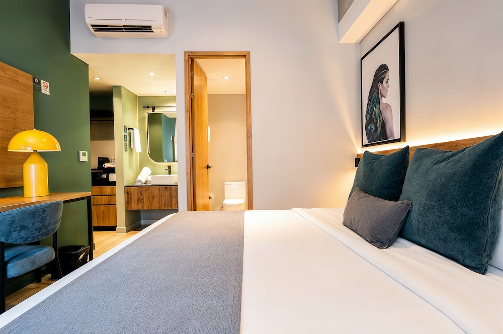غرفة ملكية بسرير كينج، Hashtag 98 Hotel 10/10