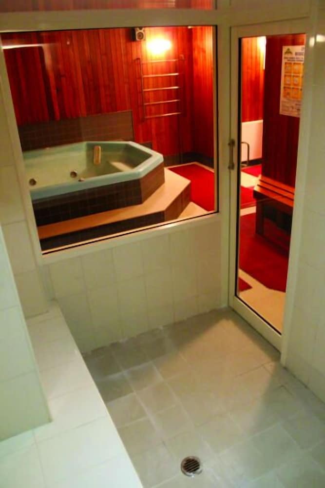 Boonoona Ski Lodge 28/50