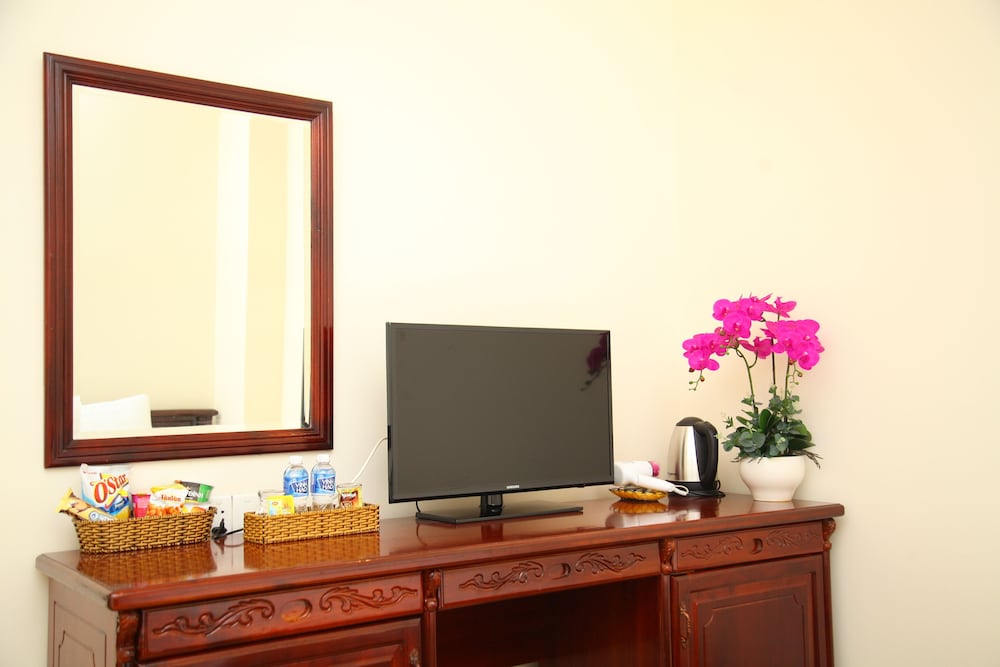 Minh Tam Hotel And Spa 48/54