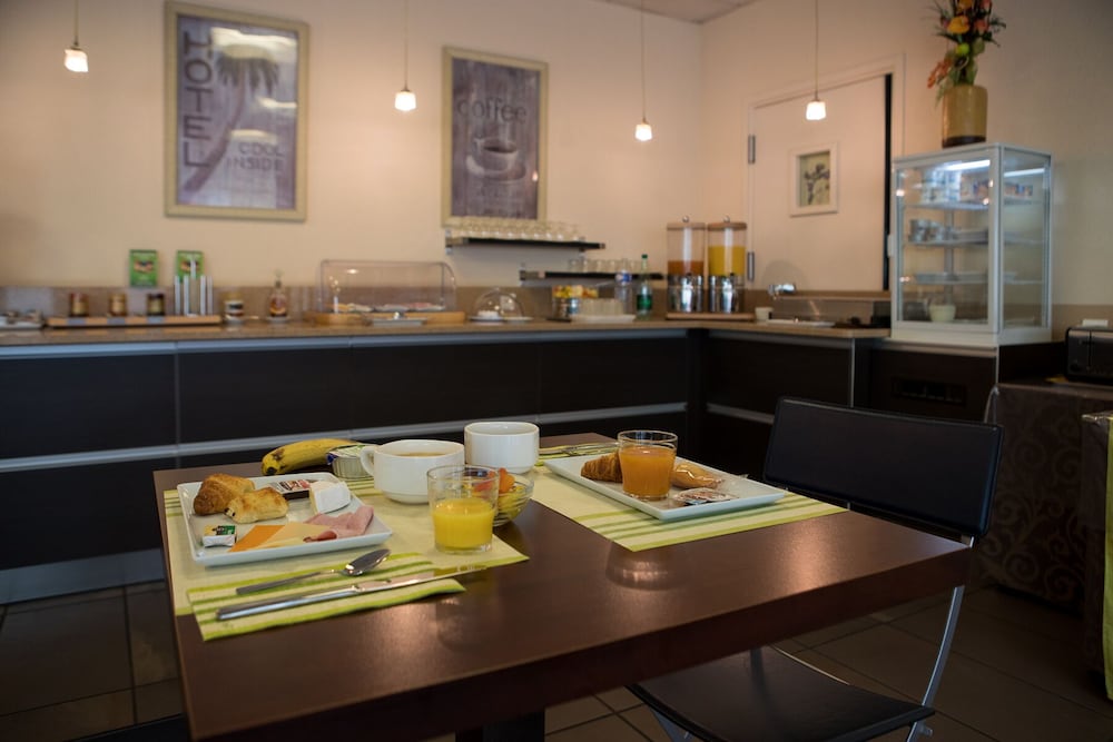 Hotel the Originals Saint Etienne Aeroport Actuel 44/61