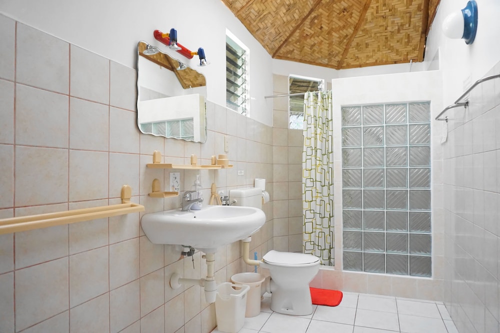 Marcosas Cottages Resort 17/68