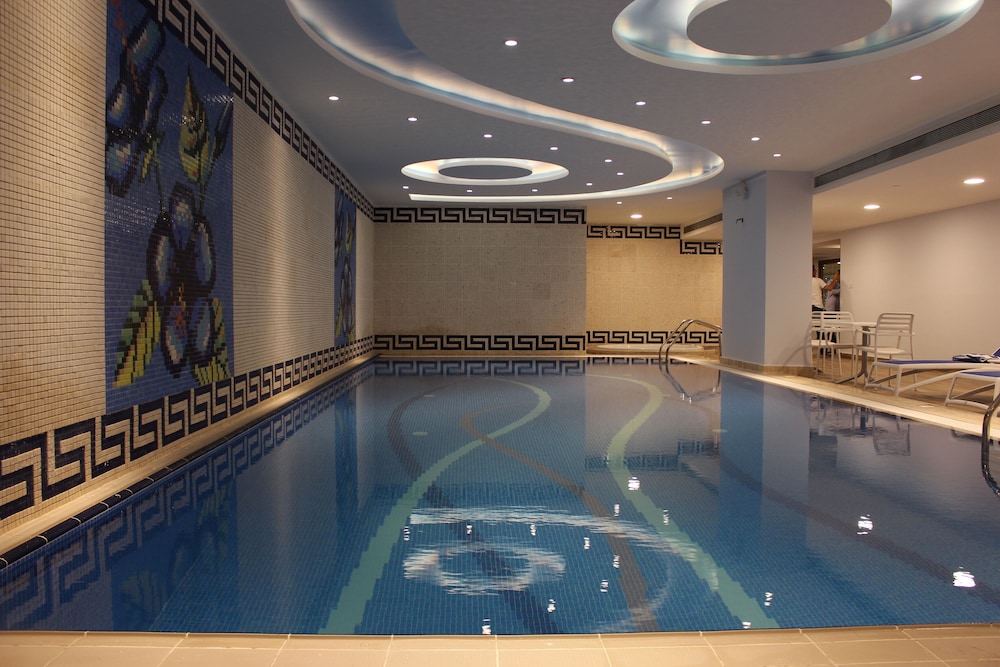 Al Mansour Suites 18/49
