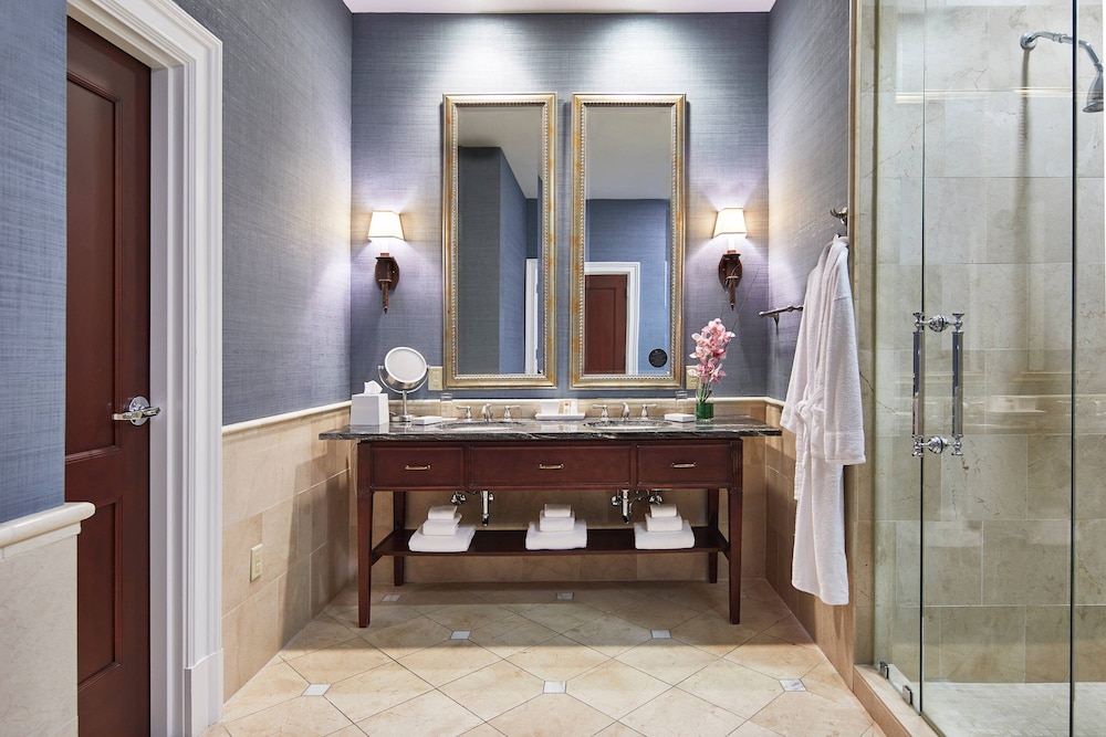 The Battle House Renaissance Mobile Hotel Spa 6/56