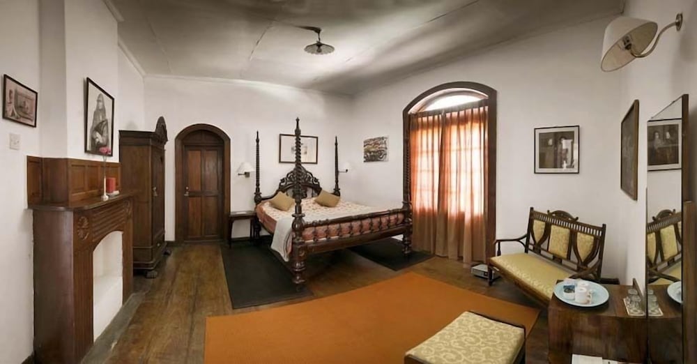 Neemrana S Wallwood Garden 16/28