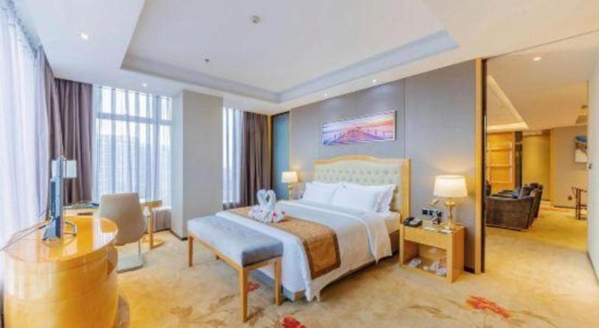 Golden Phoenix International Hotel 20/51