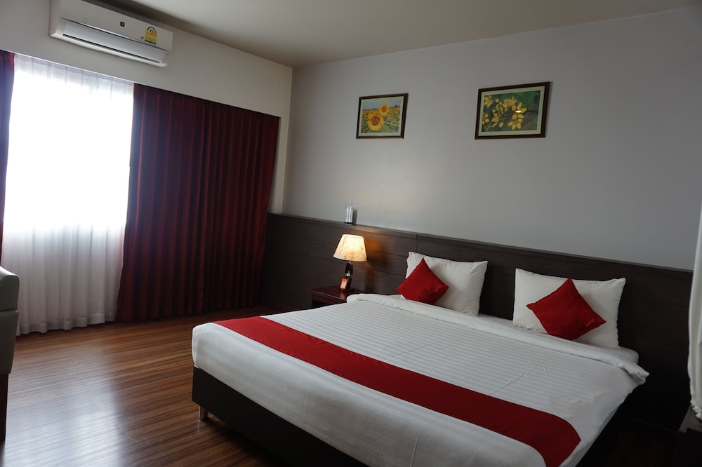 Akelada Hotel 8/29