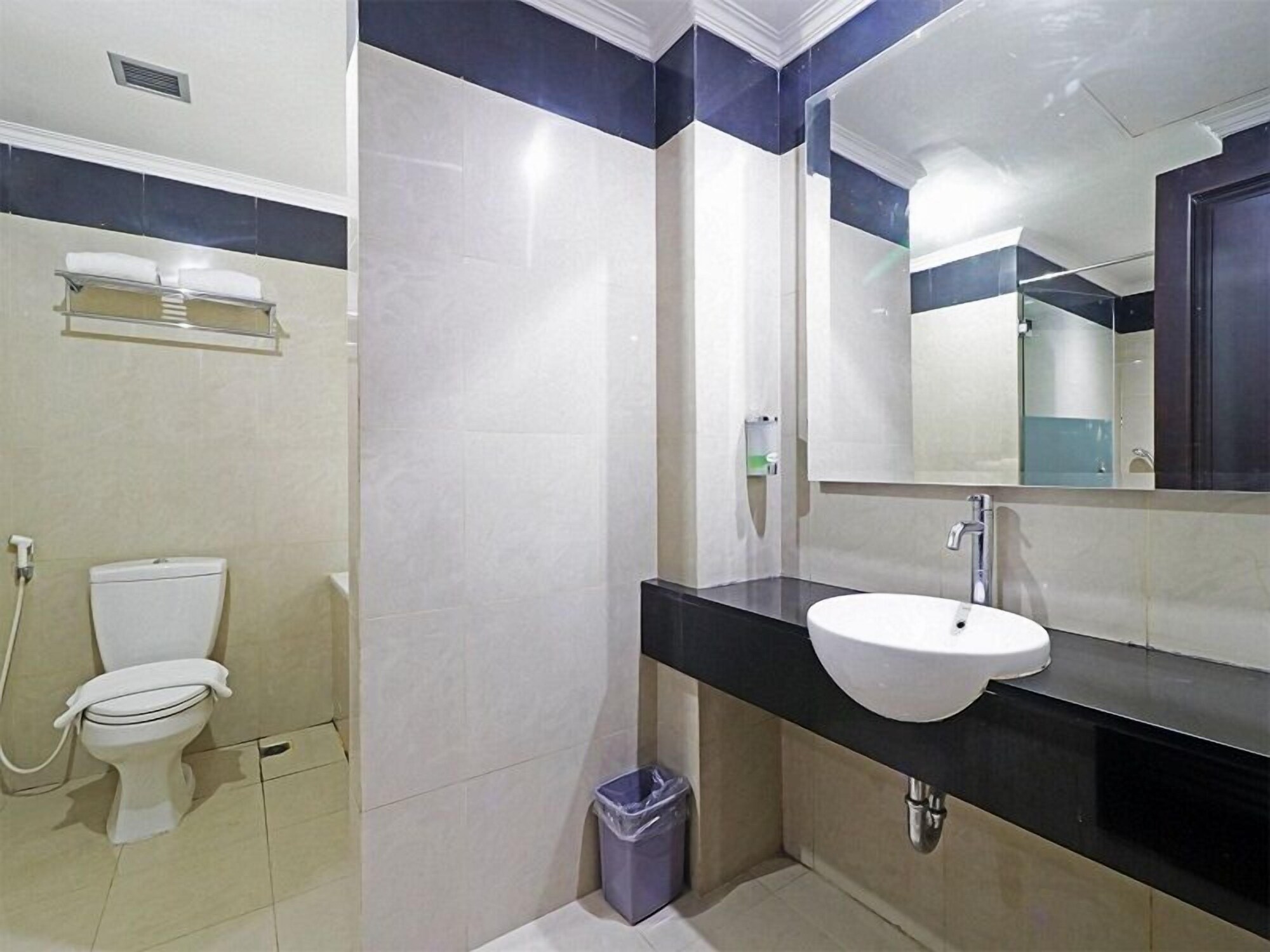 غرفة تنفيذية بسرير كينج، P Hotel Jakarta 5/7