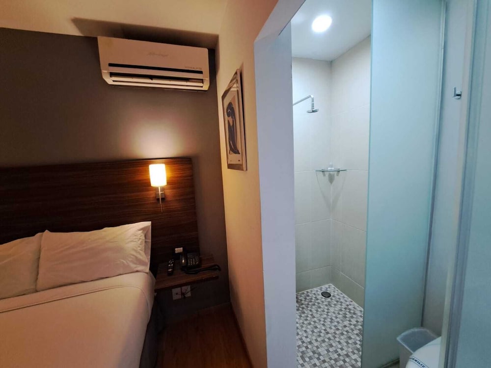El Hotel Business Class 48/56
