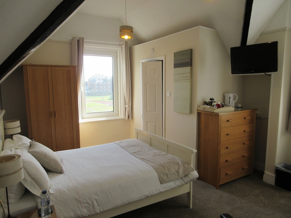 Beaumont House 13/50