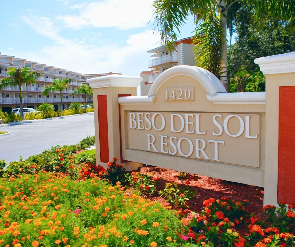 Beso Del Sol Resort 8/63