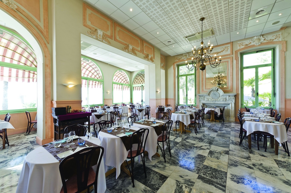 restaurant-cafeteria