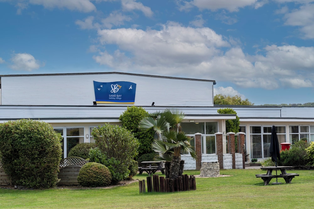 Sand Bay Holiday Village - Adults Only 8/67
