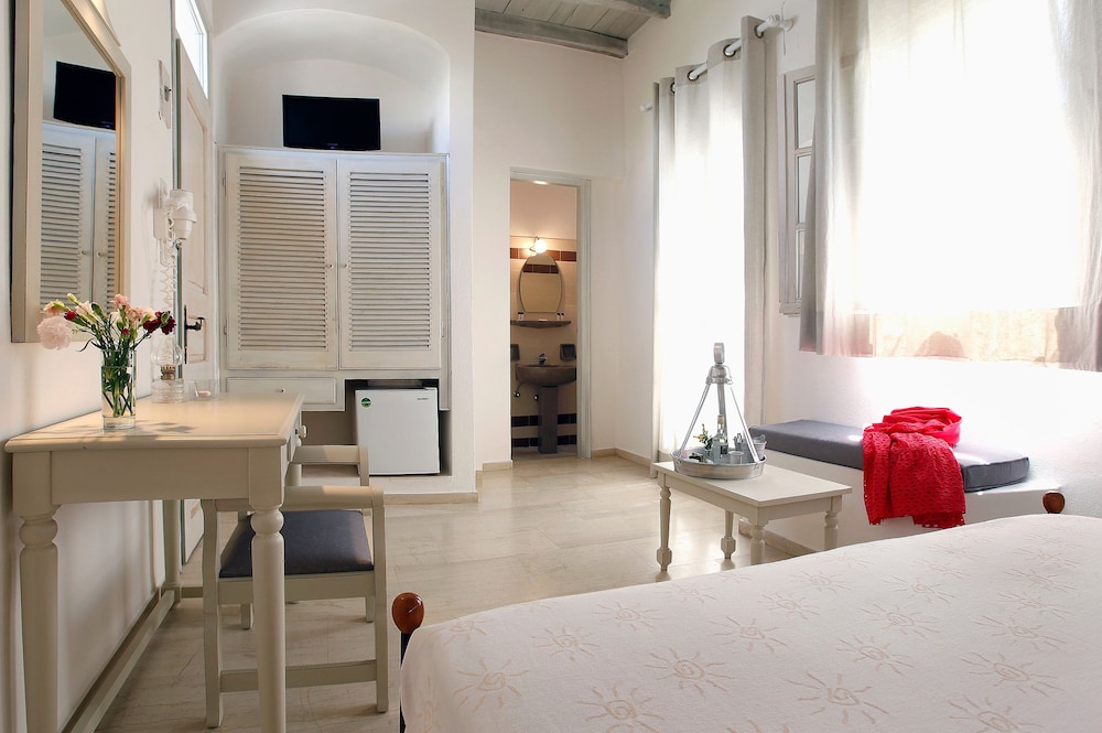 Olia Hotel 47/59