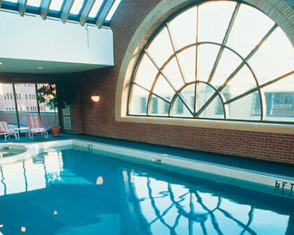Prince George Hotel 20/51