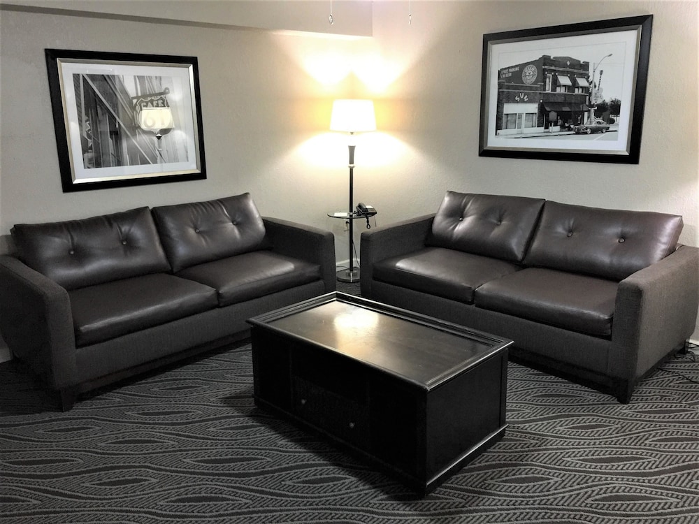 Best Western Plus Galleria Inn & Suites, Memphis TN 18/34