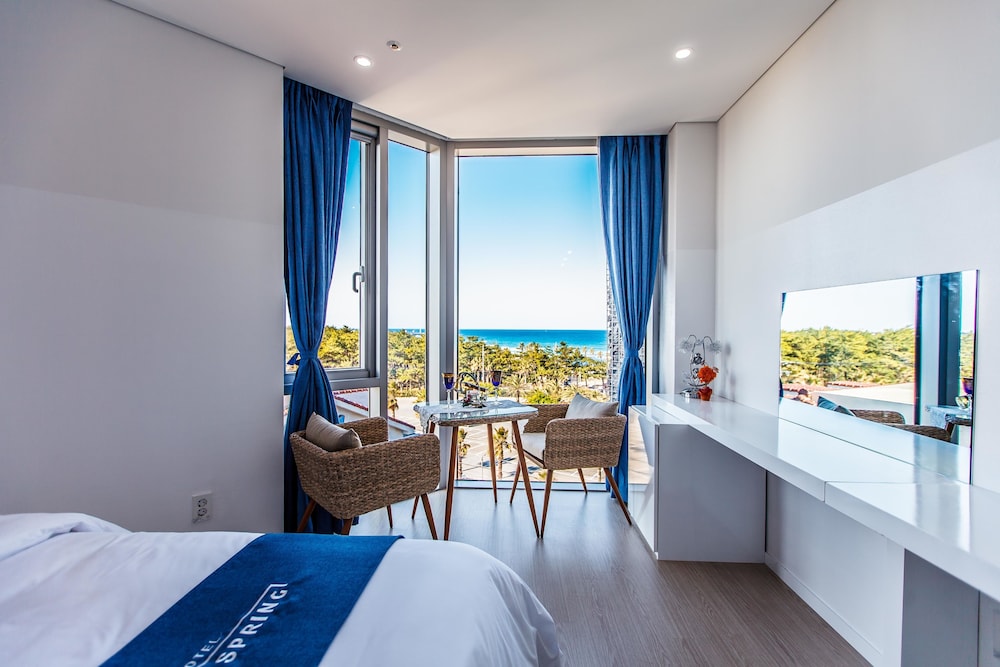 Bluespring Boutique Hotel 12/50