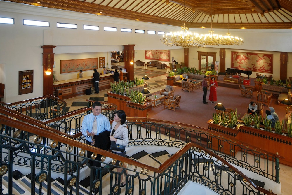 Loman Park Hotel Yogyakarta 35/50
