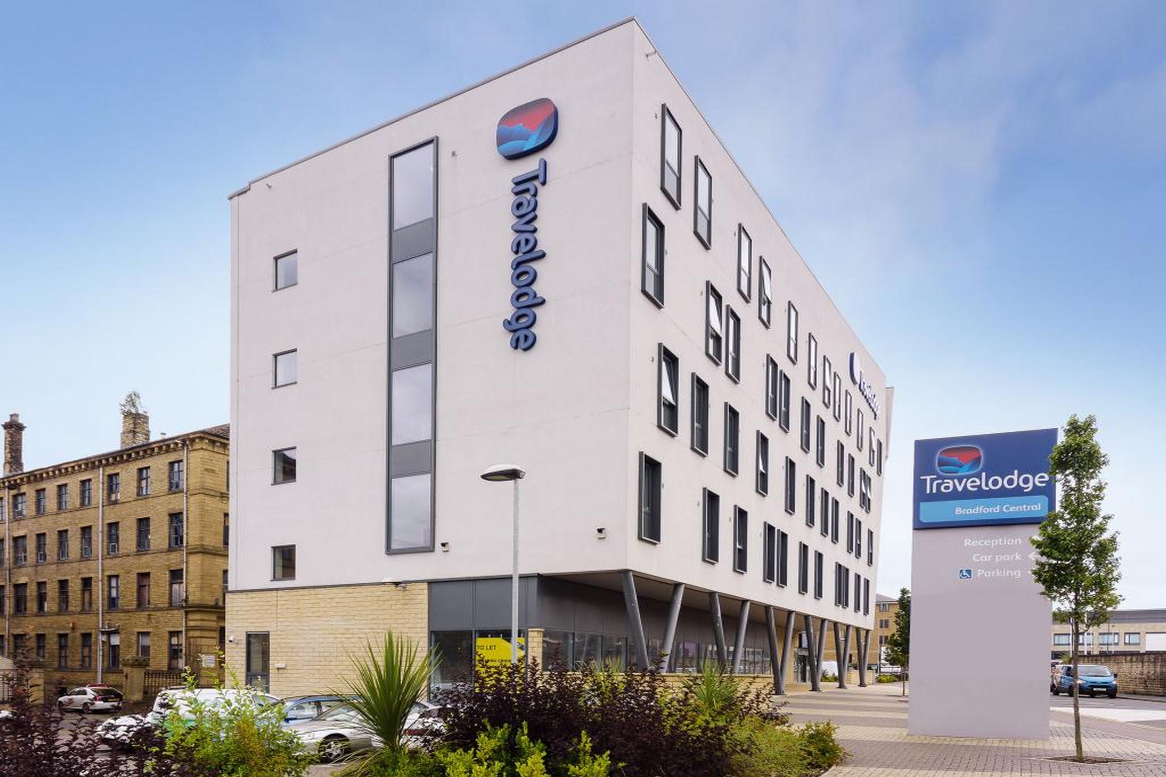 Travelodge Bradford Central 8/29