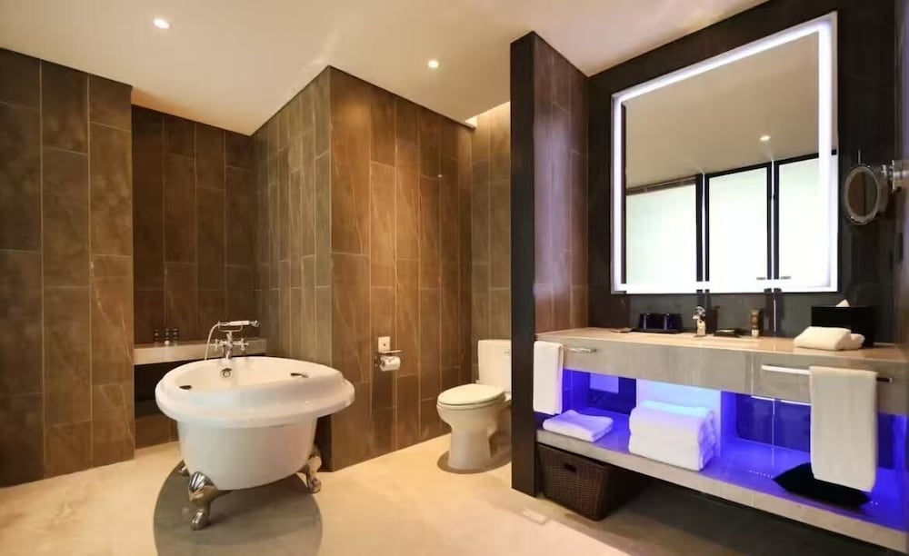 Novotel Shanghai Chuansha 64/66