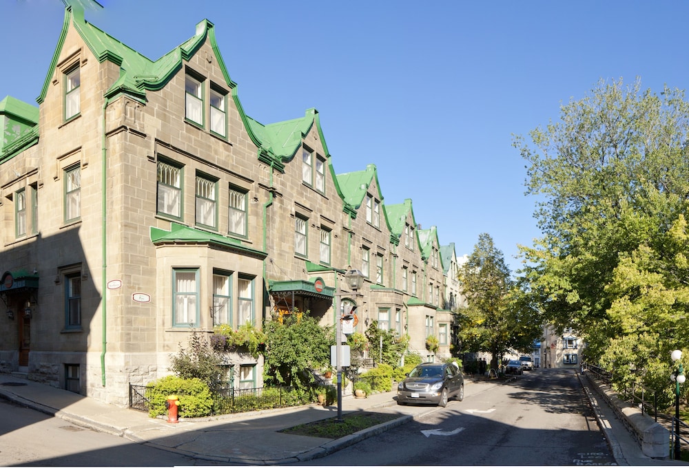 Chateau Bellevue Hotel 34/45