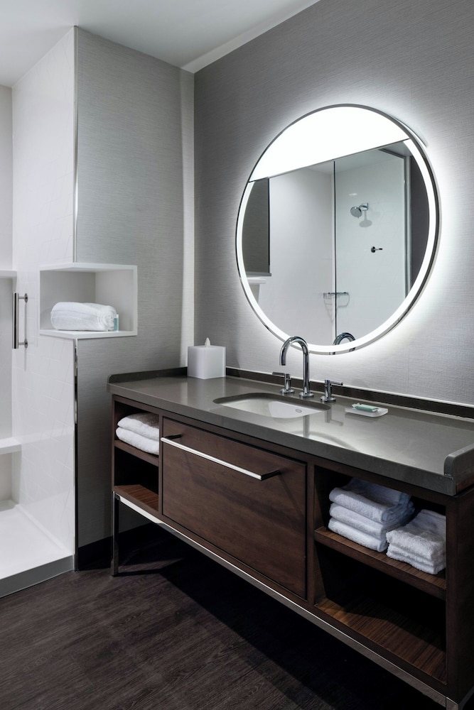Courtyard by Marriott St. Paul Downtown 47/50