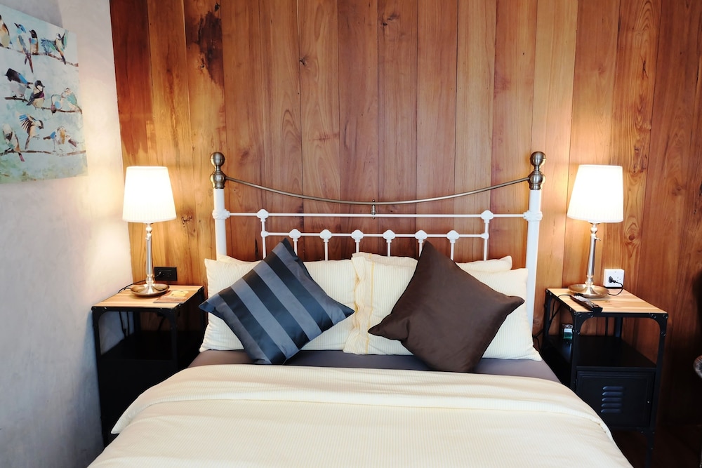 Roomquest Rimrabeang At Amphawa 26/56