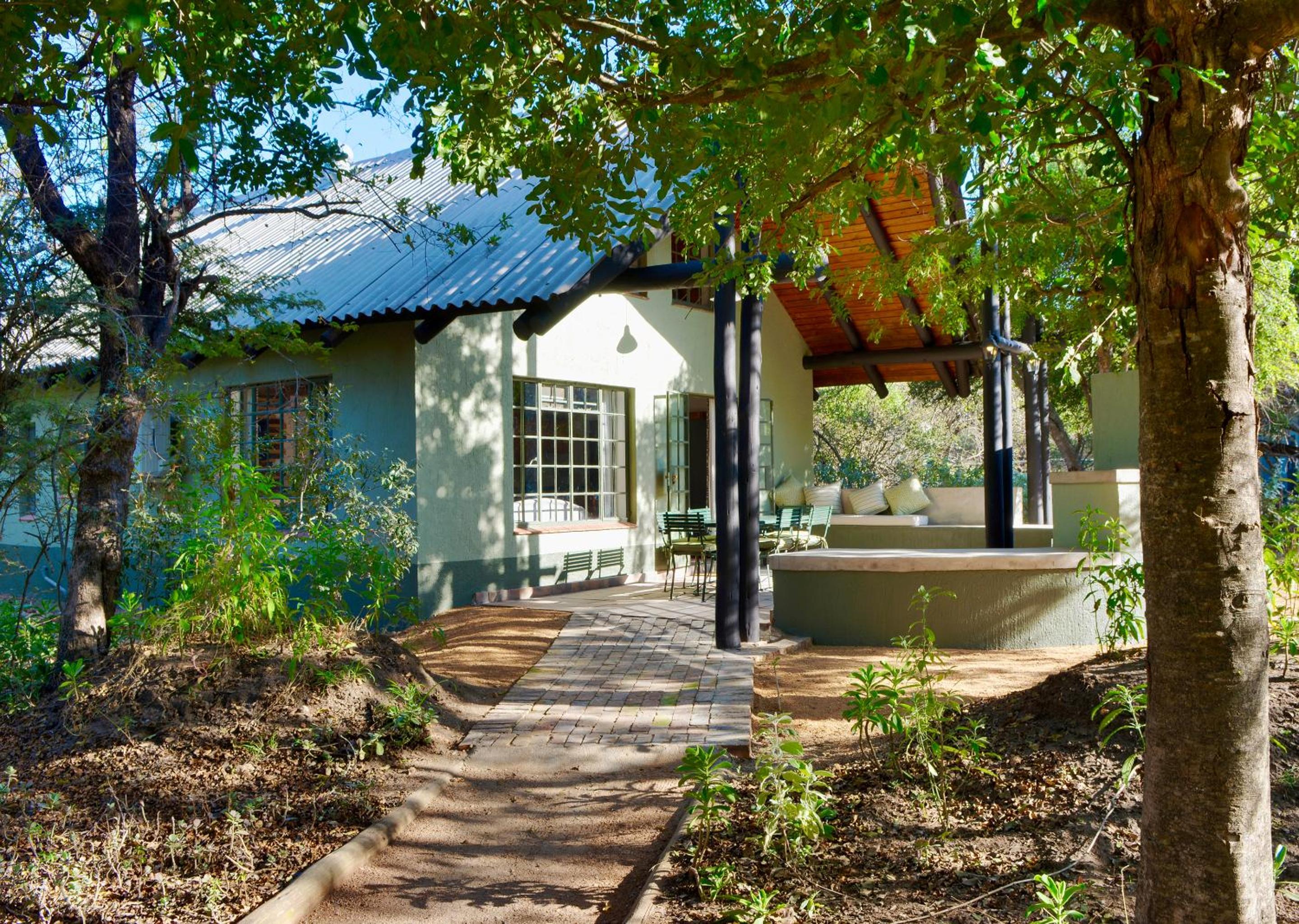 Burchells Bush Lodge 21/24