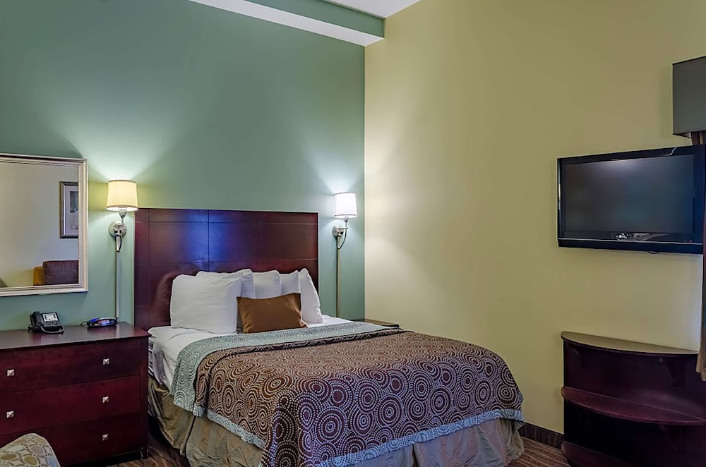 Crestwood Suites Lakeland 24/63