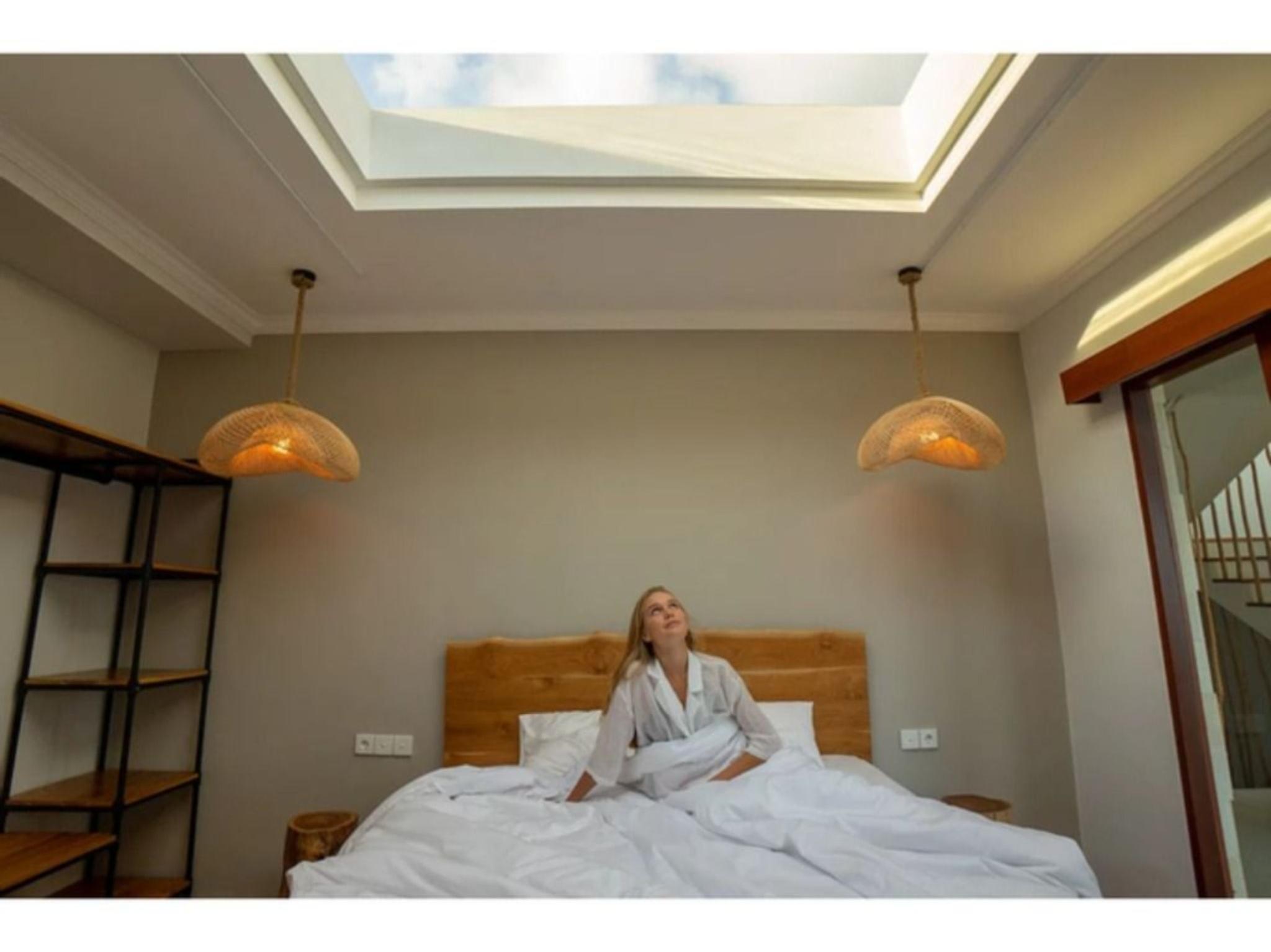 Deluxe, King Bed