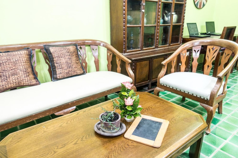 Plus Hostel Ayutthaya 25/31
