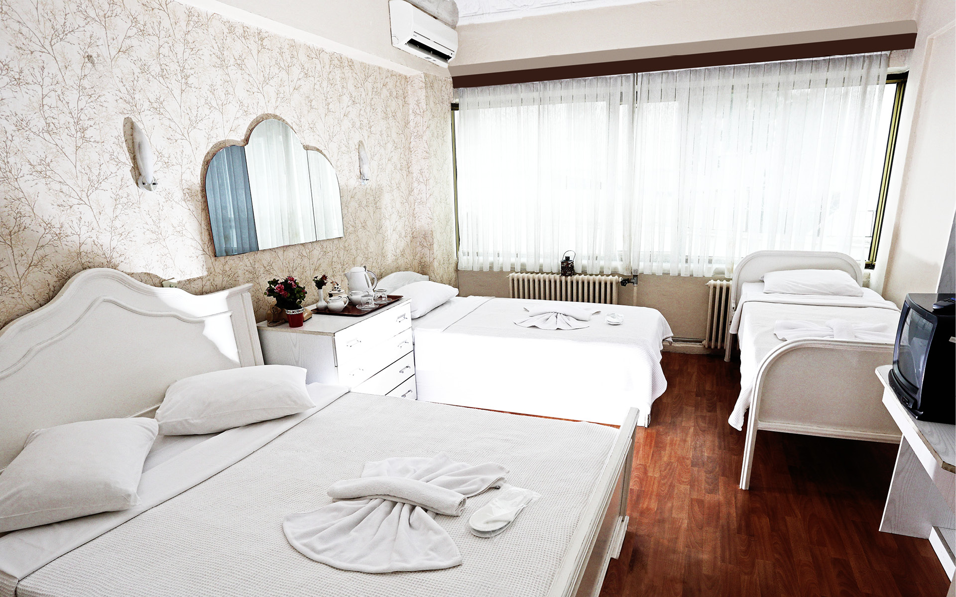 SIPAHI HOTEL 18/50