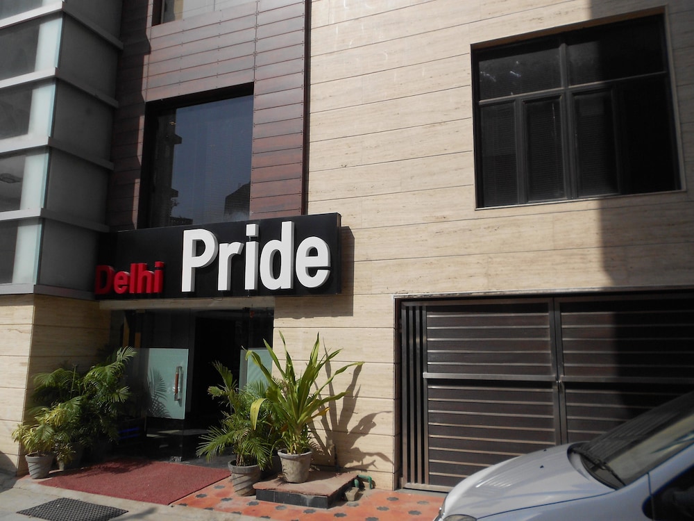 HOTEL DELHI PRIDE 1/42