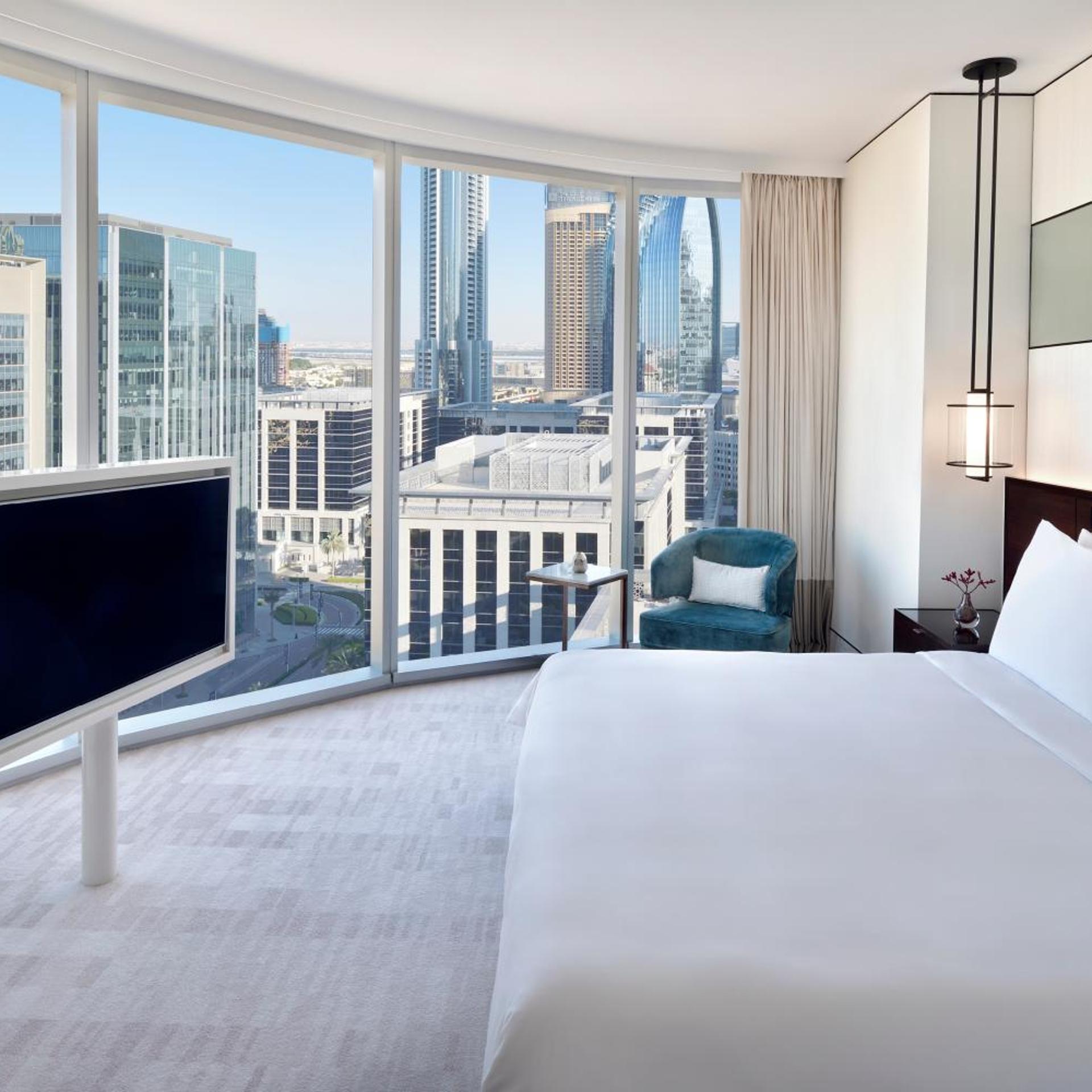 غرفة بريميير، Address Sky View, Downtown Dubai 2/7