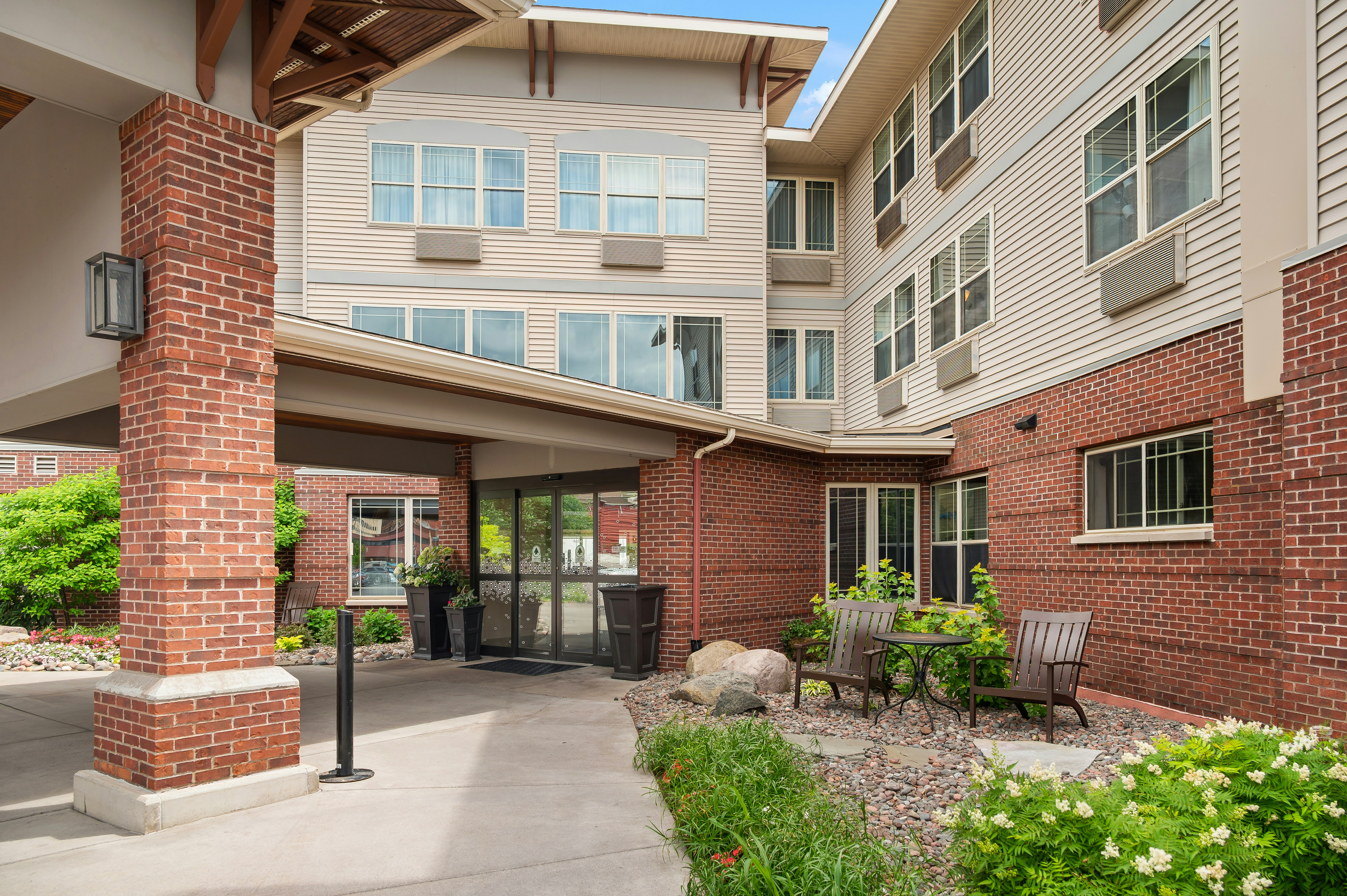 Hampton Inn Duluth Canal Park 5/77