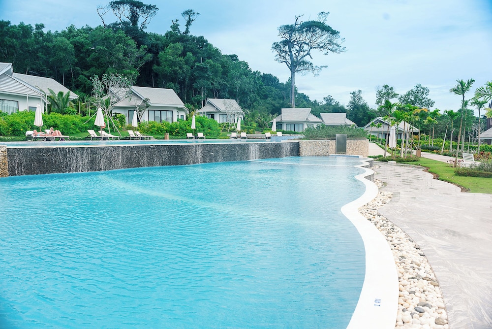 The Shells Resort And Spa Phu Quoc 42/50