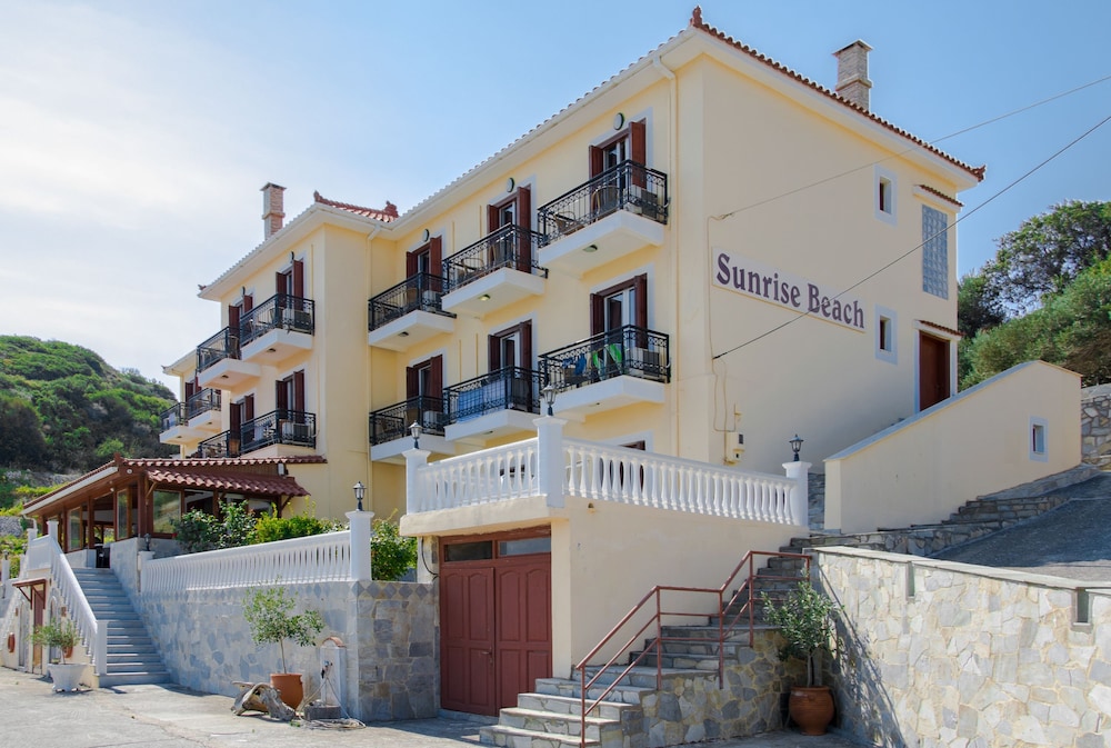 Sunrise Beach Hotel in SAMOS