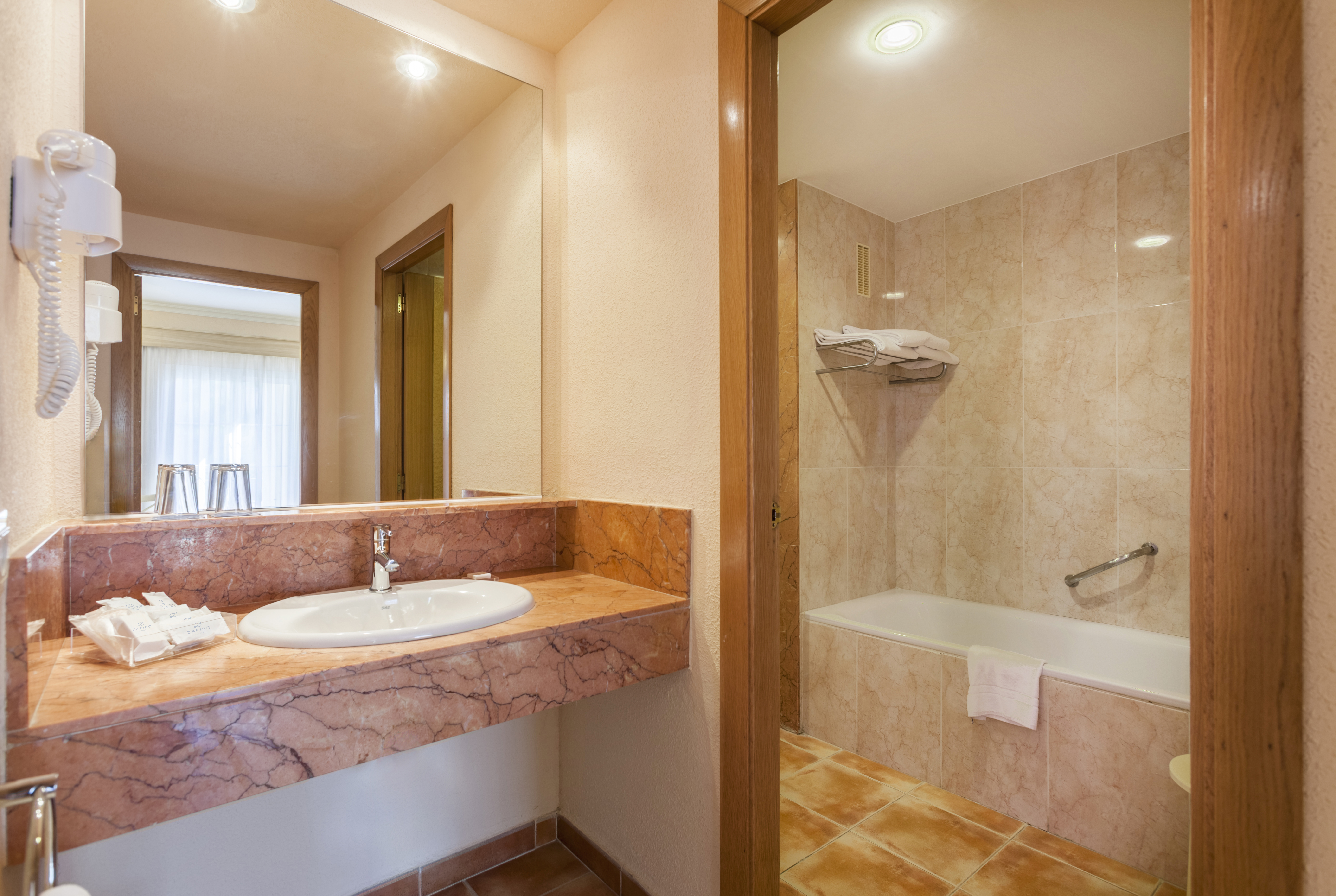 1 Bedroom, Suite, Pool View