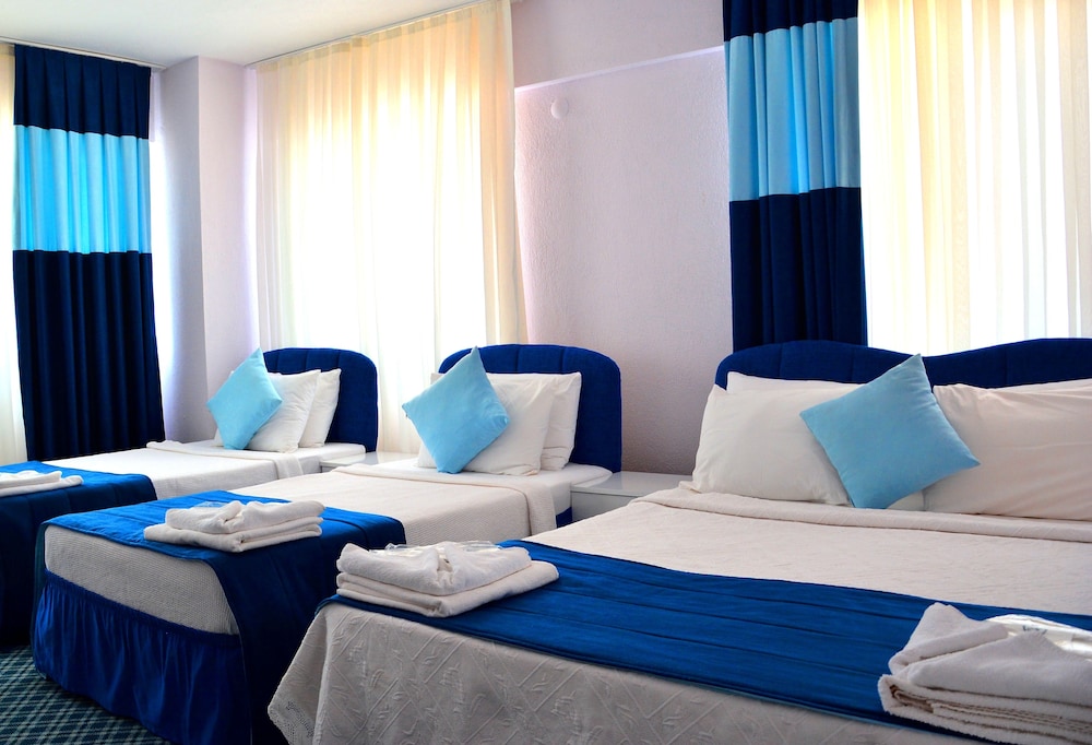 GUMULDUR MAVI DENIZ HOTEL 17/50