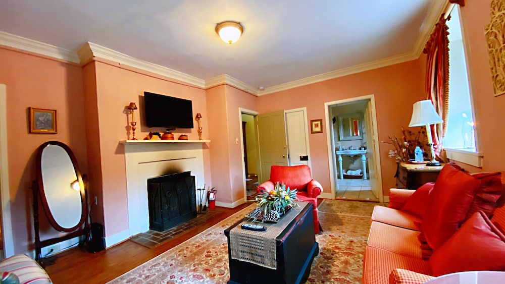 The Wayside Inn Bed Breakfast 32/50