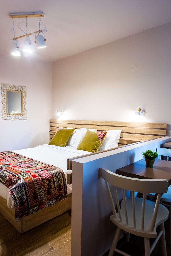 Erato, Deluxe, Double Bed