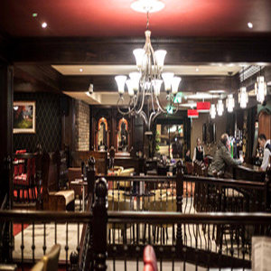 Dillons Hotel 15/33