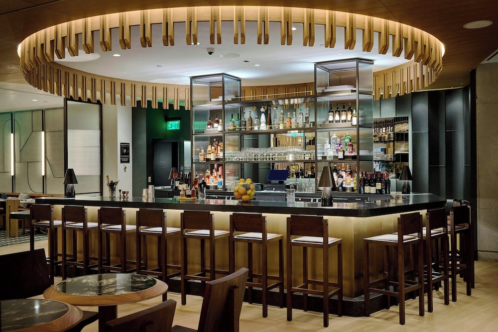 The Jay, Autograph Collection (ex Le Meridien) 36/50