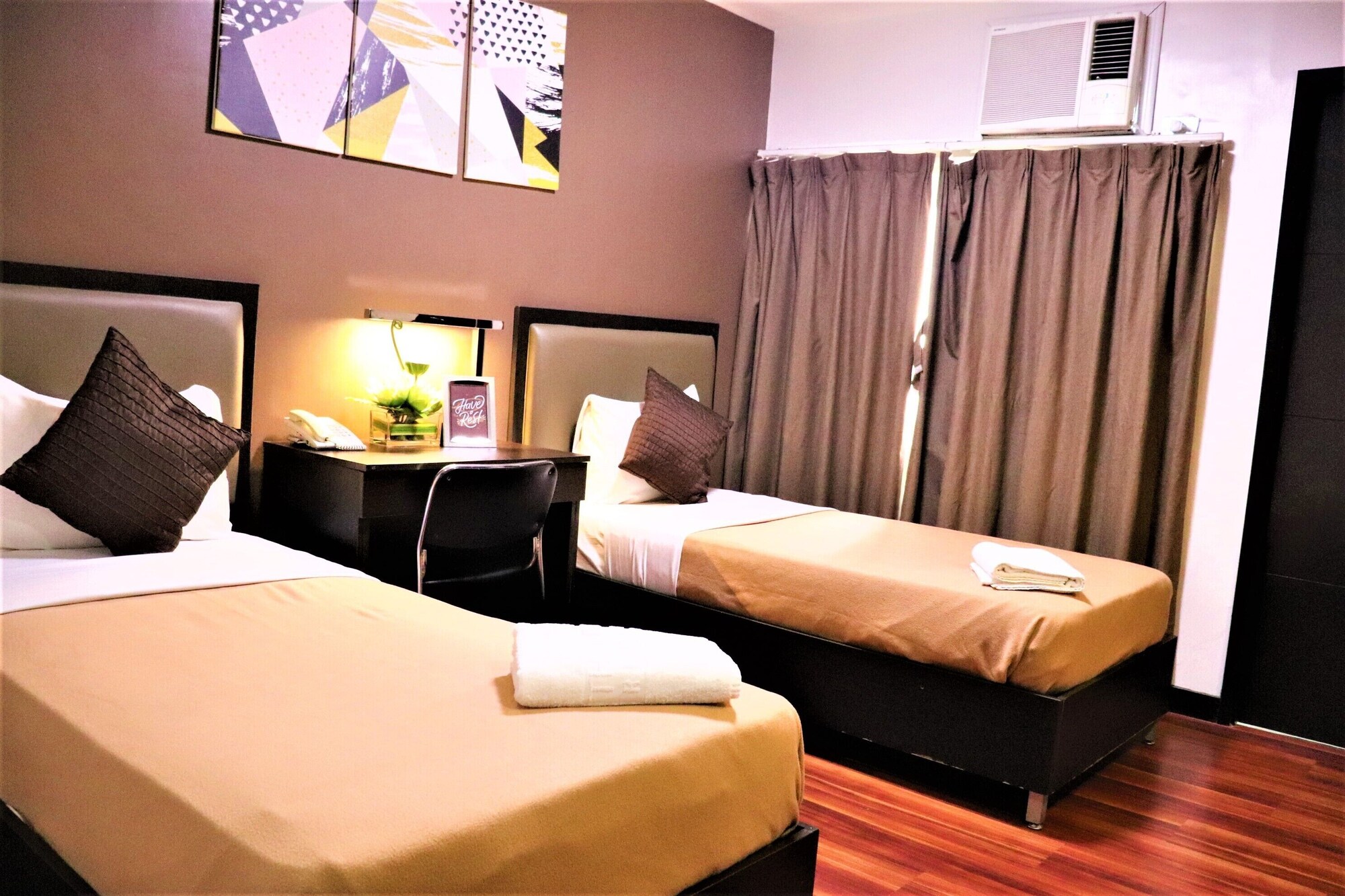 STANDARD, TWIN BEDS