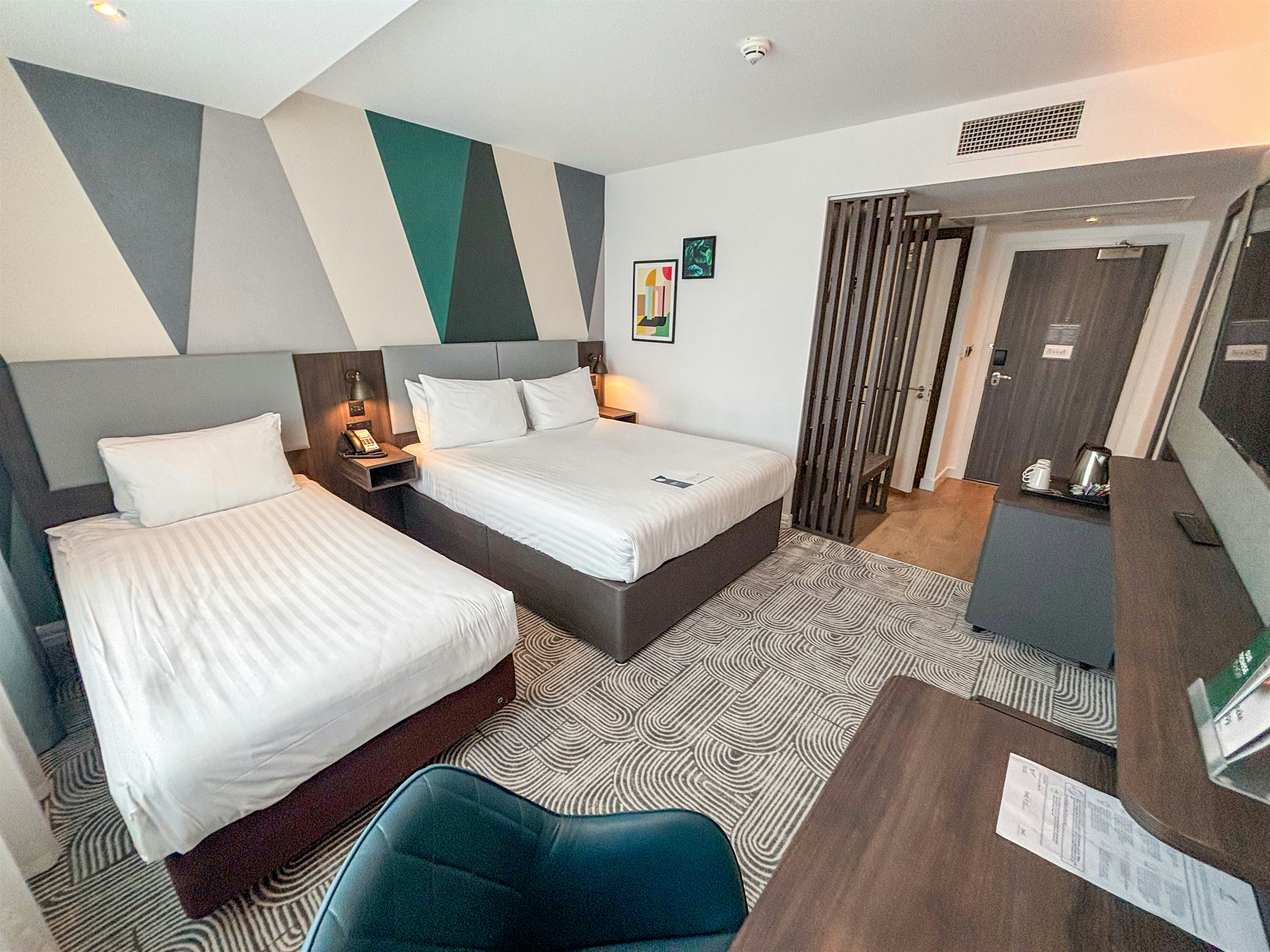 Holiday Inn London - Whitechapel by IHG 26/82