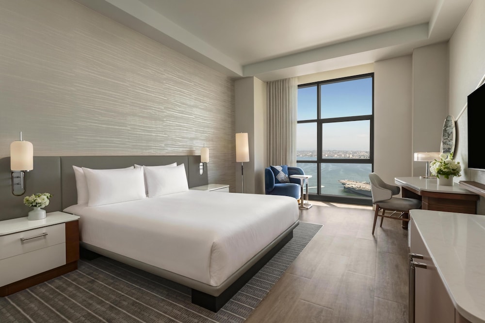 Manchester Grand Hyatt San Diego 21/70